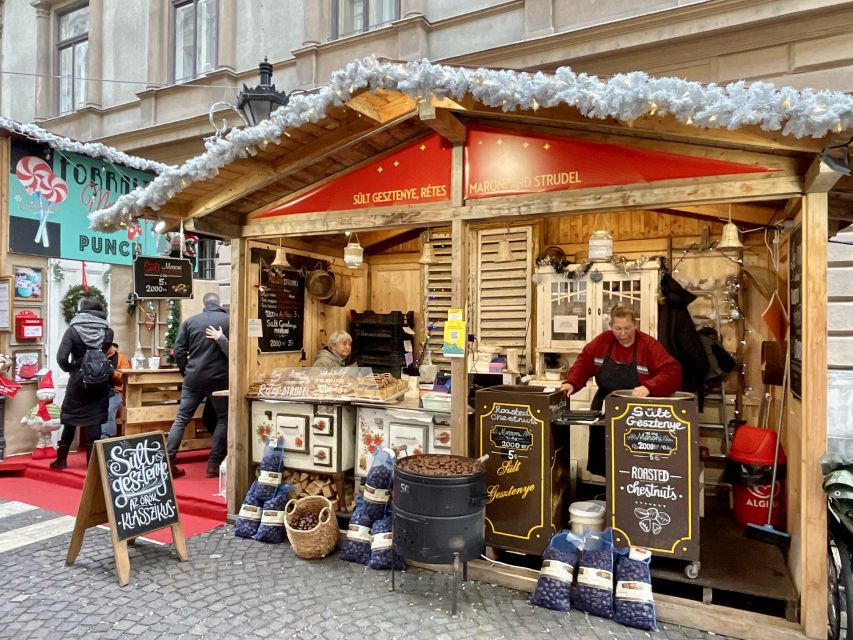 Budapest: Christmas Market Guided Walking Tour With Tastings - Meeting Point Details