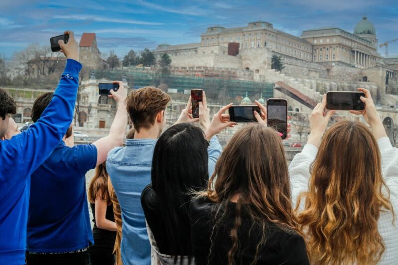 Budapest: Danube River Sightseeing Cruise With Audio Guide - Onboard Amenities