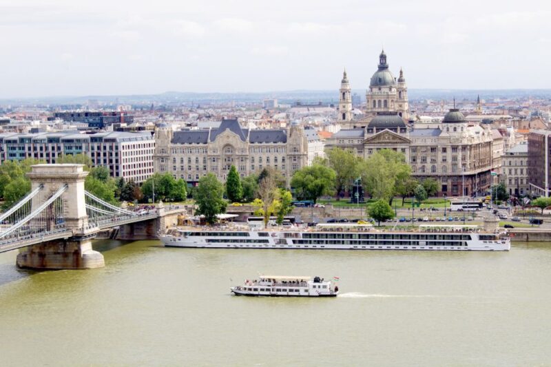Budapest: Day or Night River Cruise on Panoramic Boat - Customer Feedback Summary