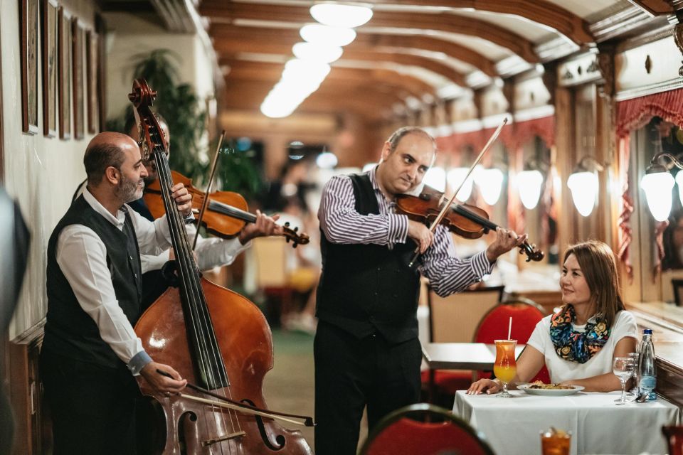 Budapest: Dinner Cruise With Live Music and Folk Dance Show - Menu Options