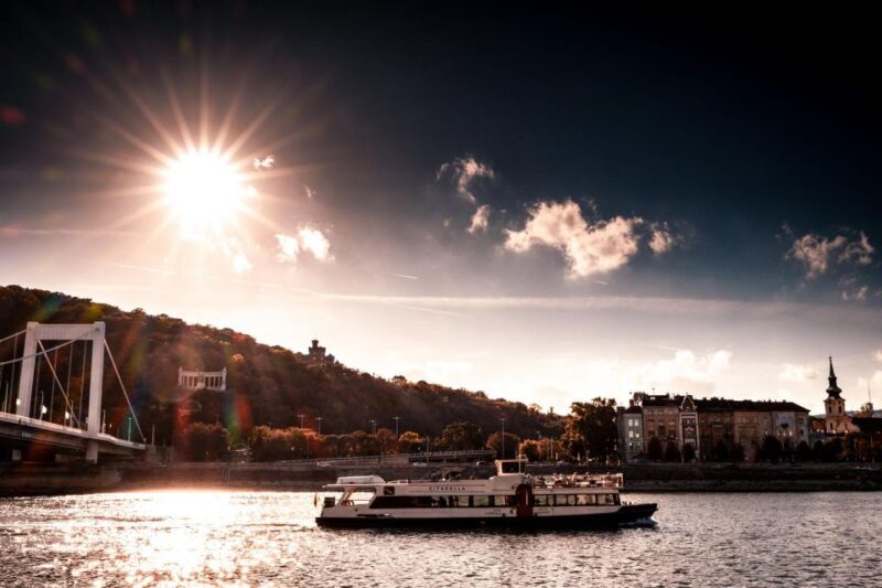 Budapest: Premium Daytime Cruise With Tokaj Frizzante - Landmarks Along the Danube
