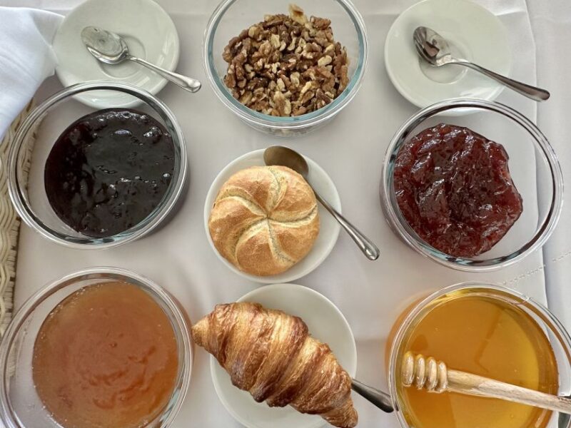 Budapest: Summer Brunch & Cruise With Prosecco or Cake - Customer Experience