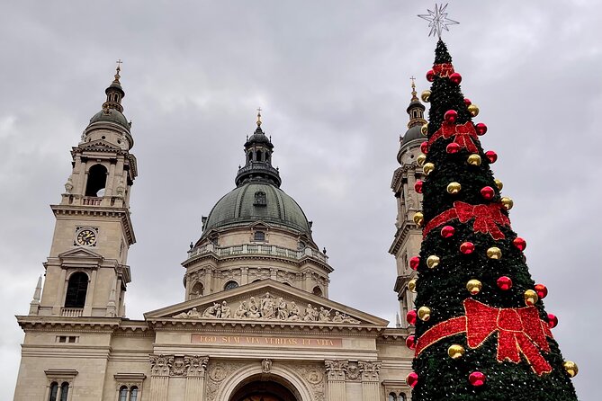 Budapest Wonderland - a Christmas Market Tour With Chimney Cake & Mulled Wine - Highlights of the Szent István Square