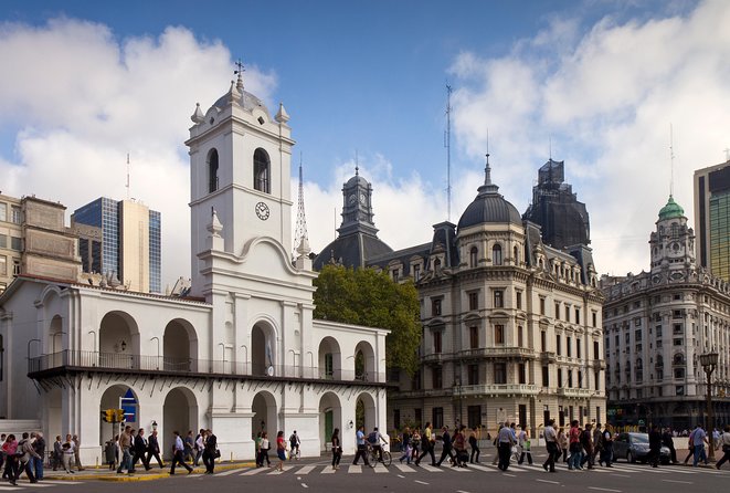 Buenos Aires Walking Tour and Palacio Barolo Guided Tour - Positive Traveler Feedback