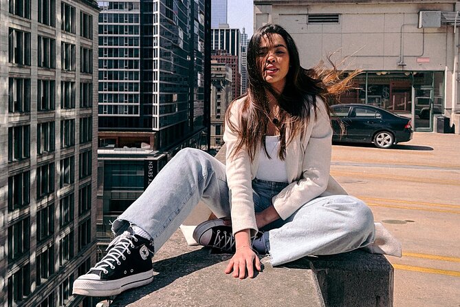 Chicago Insta Walk With Digital and Polaroid Photoshoot - Personalized Group Experience