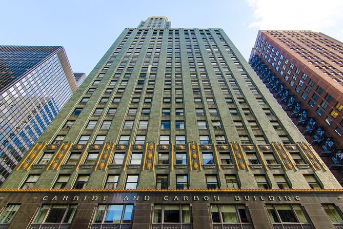 Chicago Walking Tour: Art Deco Skyscrapers Riverfront - Art Deco Skyscrapers