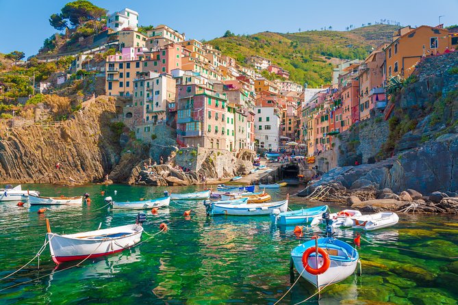 Cinque Terre Tour With Limoncino Tasting From La Spezia Train Station - Accessibility and Fitness Level