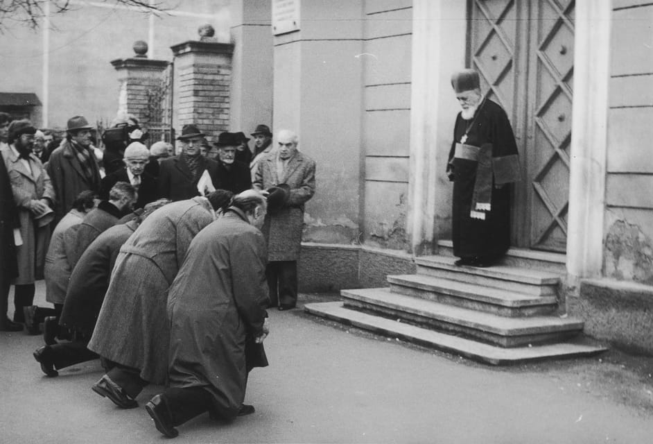 Cluj-Napoca: Jewish Heritage Walking Tour - Meeting Point and Directions