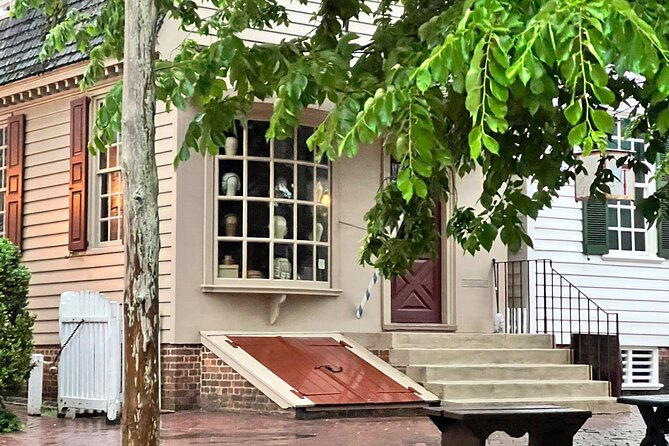 Colonial History Tour in Williamsburg Virginia - Educational Aspects of the Tour