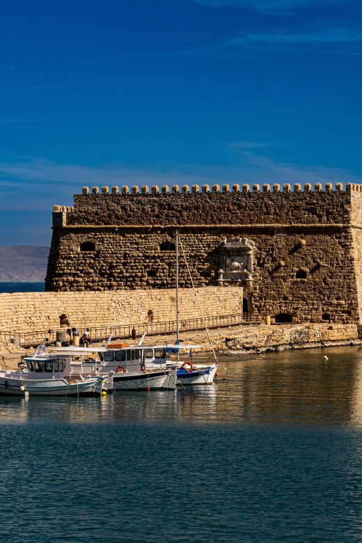 Crete: Day Tour to Heraklion City, Market & CRETAquarium - Discover Heraklion City