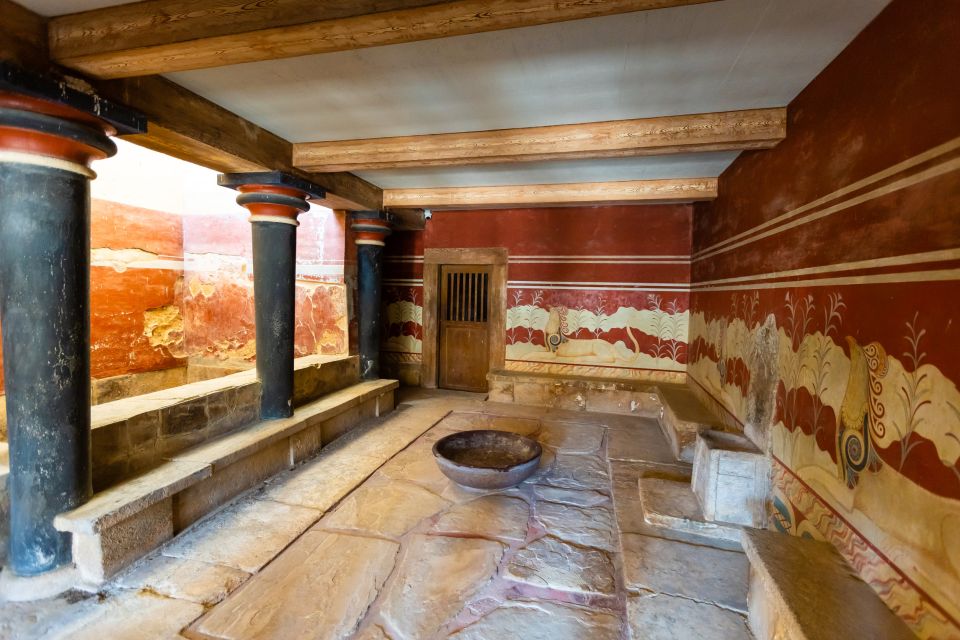 Crete: Knossos Palace and Museum E-Tickets With Audio Guides - Meeting Points and Accessibility