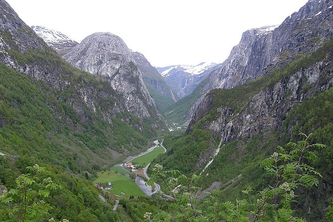 Cruise Special: Private Trip To Canyons And Waterfalls With Flåm Railway - Pickup and Departure