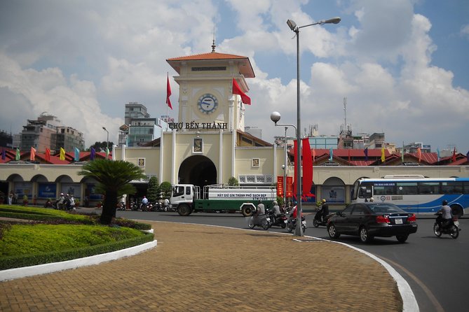Cu Chi Tunnels and Saigon City Highlights Tour - Dining Experience on the Tour