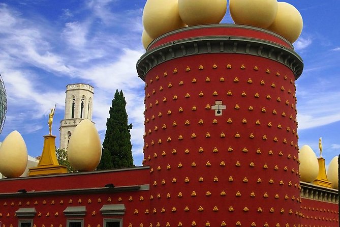 Dalí Museum and Costa Brava Small Group Tour From Girona - Personalized Experience