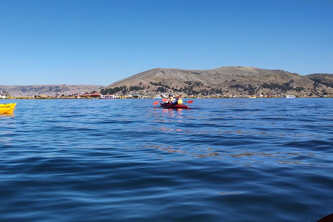 Day Kayaking at Southern Uros Islands + Local Lunch - Delicious Local Lunch