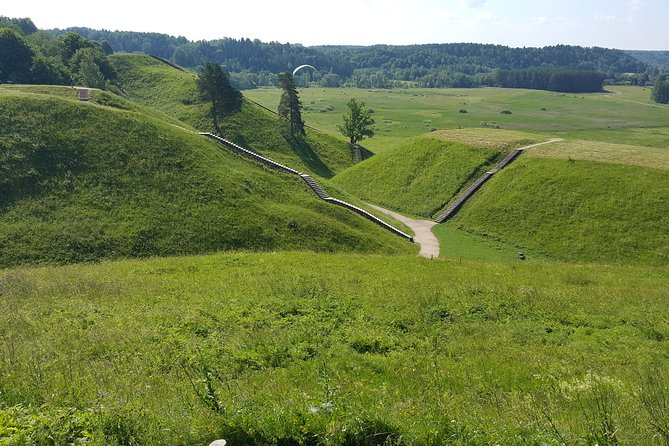 Day Tour Out of Vilnius: Paneriai Holocaust Park,Trakai Castle, Medieval Kernave - Exploring Paneriai Holocaust Memorial