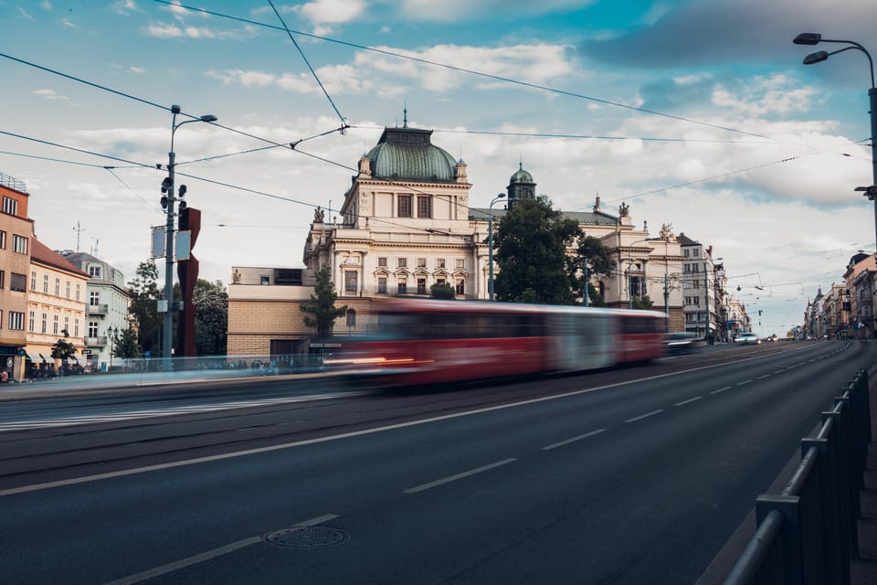 Day Trip: Prague to Karlovy Vary, Marianske Lazne & Pilsen - Discovering Pilsner Urquell Brewery