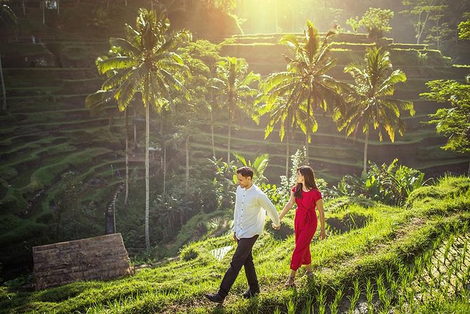 Day Trip: Ubud Monkey Forest, Rice Terrace, Temple and Waterfall - Visiting Puseh Batuan Temple