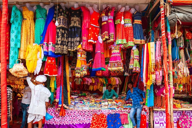 Delhi: Private Guided Shopping Tour With Transfers - Tips for Bargaining