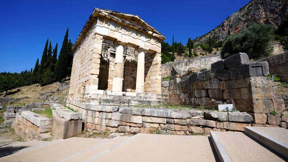 Delphi: Audiovisual Self-Guided Tour With 3D Models - Historical Significance