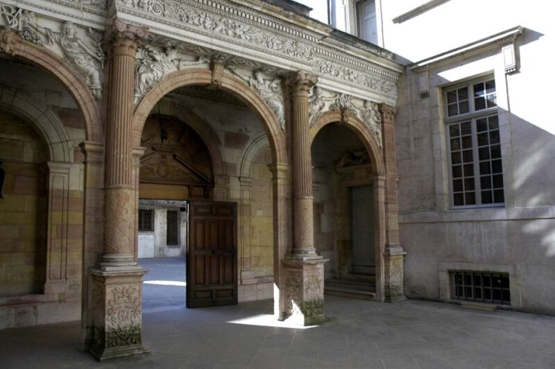 Dijon: City Tour With a French-Speaking Guide - Traveler Insights