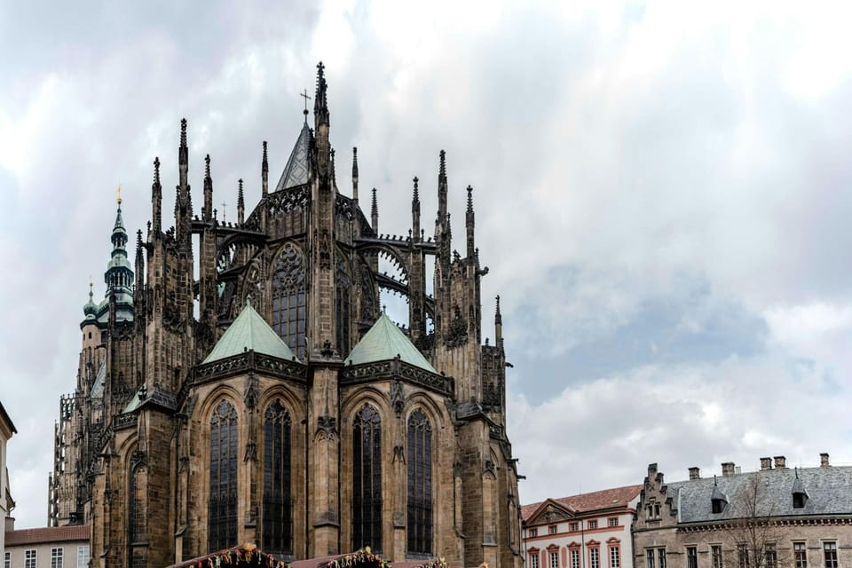 DISCOVER PRAGUE PRIVATE TOUR – 6 HOURS WITH BOAT - Tour Inclusions