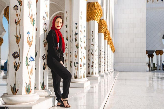 Dubai: Sheikh Zayed Mosque With a Professional Photographer - Positive Traveler Reviews and Feedback
