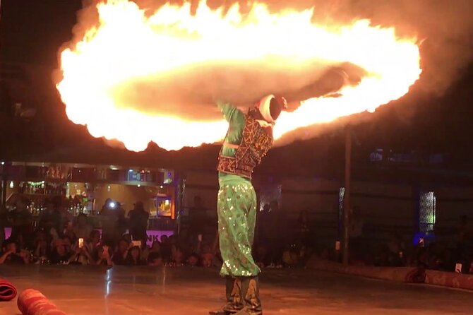 Dubai4x4 Evening Desert Safari,Camel Ride,4 Live Shows,BBQ Dinner - Savoring the Arabian Culinary Delight
