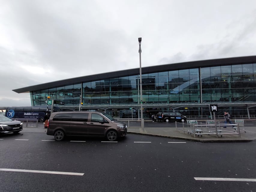 Dublin Airport to Galway City Private Executive Car Service - Vehicle and Amenities