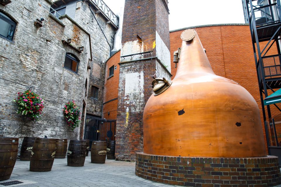 Dublin City and Temple Bar Tour With Irish Whiskey Museum - Inclusions and Benefits