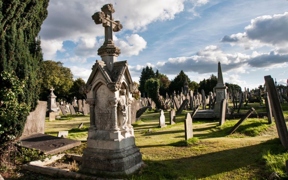 Dublin Glasnevin National Cemetery Audio Tour With Transfers - Transportation and Accessibility