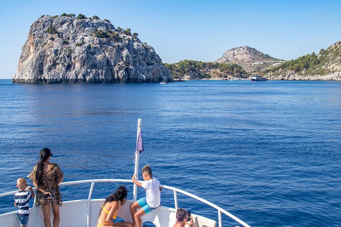 East Coast Bay to Bay Full-Day Boat Trip With Transfers - Traveler Ratings and Feedback