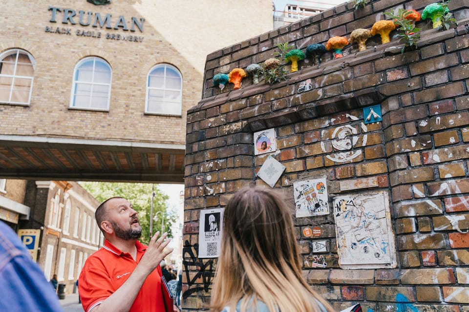 East End London Instagrammable Street Art and Graffiti Tour - Vibrant East End Art Scene