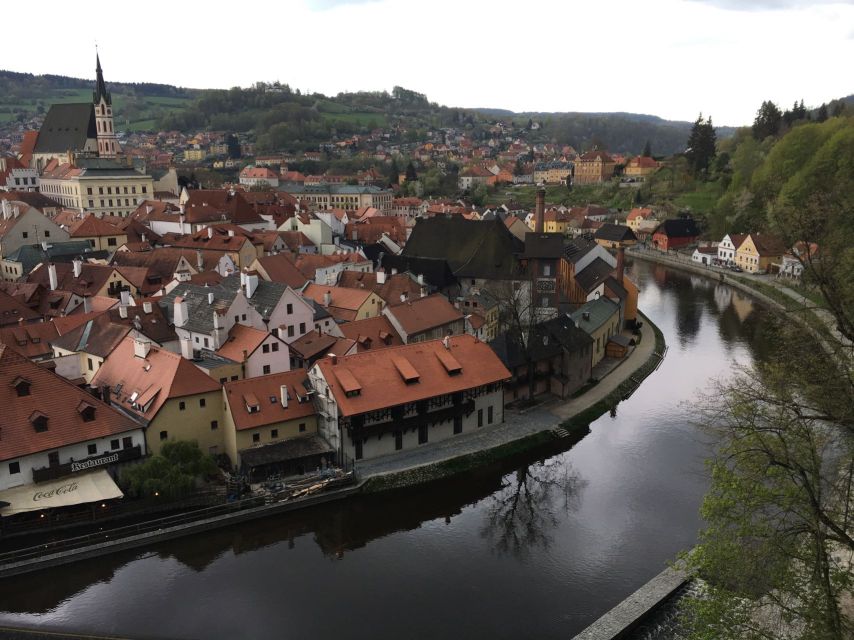 Enchanting Český Krumlov Walking Tour: Echoes of the Past - Exploring Český Krumlov Castle