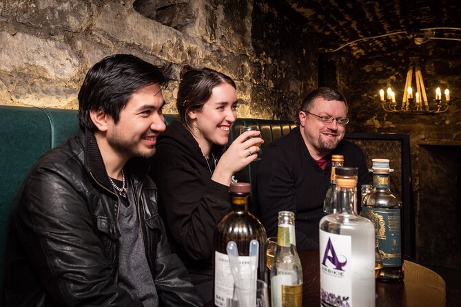 Evolution of Gin and Underground Gin Tasting in Edinburgh - Knowledgeable and Engaging Hosts