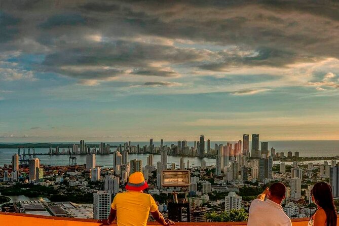 Exclusive Private City Tour in Cartagena - Vibrant Street Life and Markets