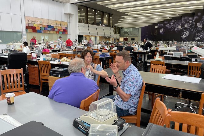 Exclusive Private Tour in The Israel Diamond Exchange + Souvenir - What to Expect From Guides
