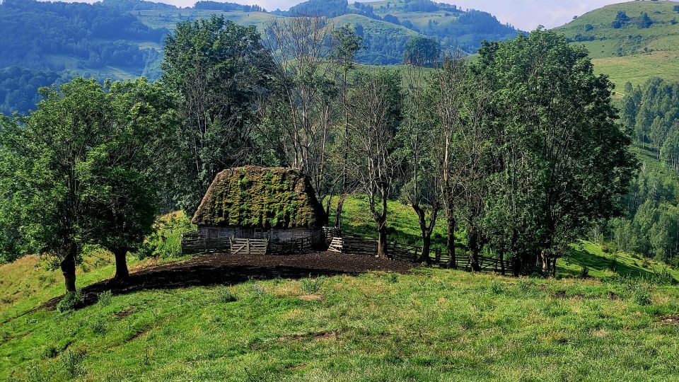 From Cluj-Napoca: Apuseni Mountains Hiking Guided Day Tour - Inclusions