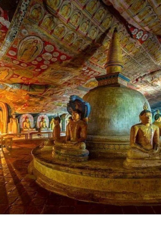 From Colombo: Overnight Tour to Kandy & Transfer to Sigiriya - Itinerary Day 2