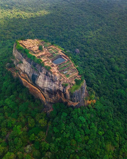 From Colombo to Sigiriya & Dambulla All-inclusive Day Tour - Experience and Guidance