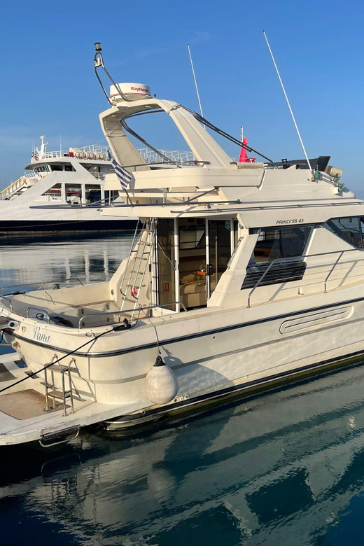 From Corfu: Private Yacht Cruises to Paxos,Antipaxos, Syvota - Meeting Point and Directions