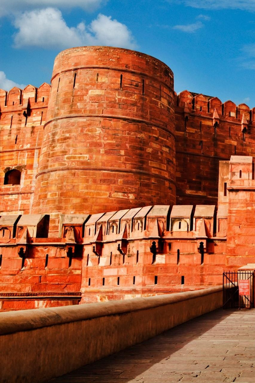 From Delhi: Taj Mahal and Agra Tour by Superfast Train - Agra Fort Visit