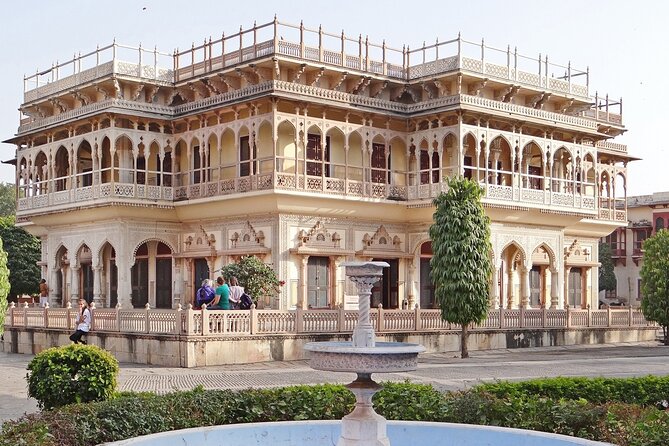 From Jaipur: Jaipur Day Trip With Amber Fort and City Highlights - Customer Experiences