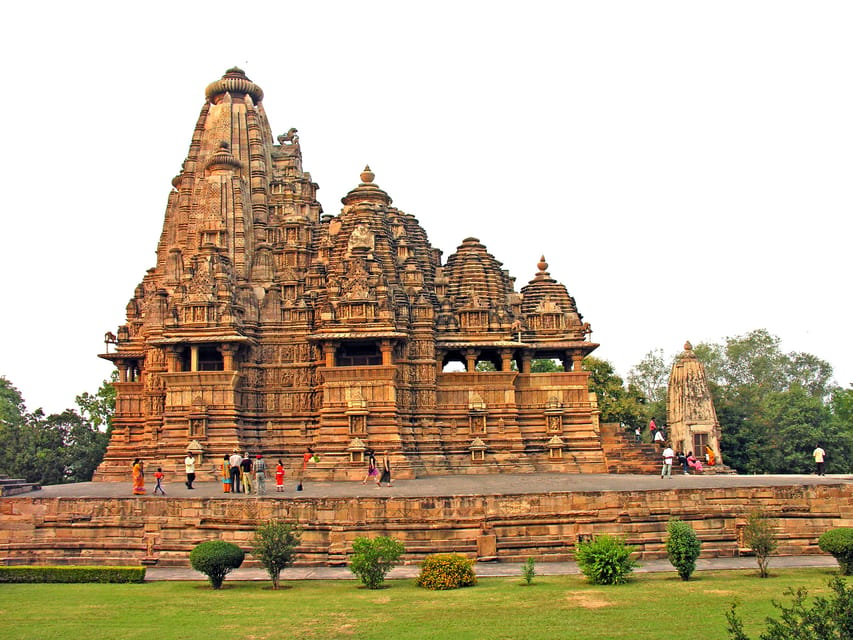 From Khajuraho: Khajuraho Tour With Panna National Park - Western Group Temples