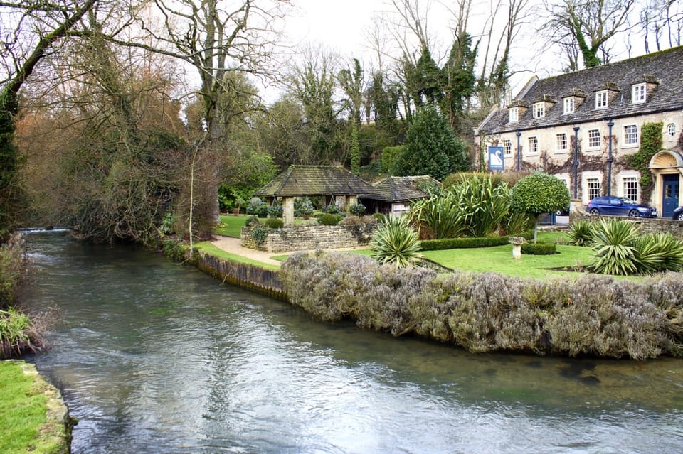 From London: In-depth Cotswolds Small Group Day Tour - Booking and Cancellation