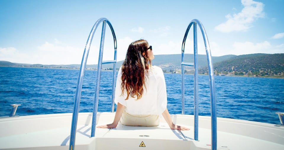 From Sithonia or Kassandra: Day Private Cruise - Onboard Amenities