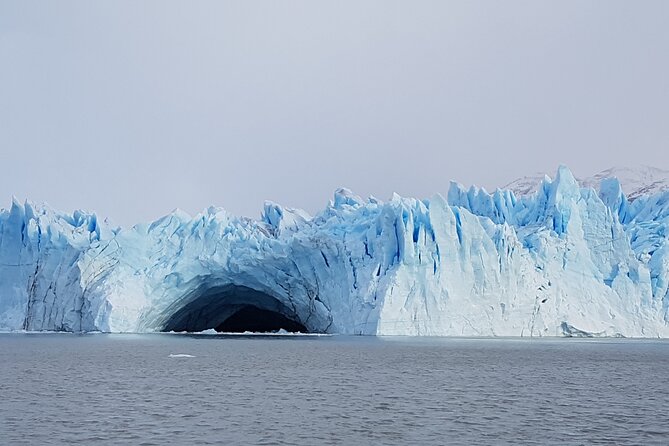 Full Day Guided Tour Perito Moreno National Park and Glacier - Lunch Options