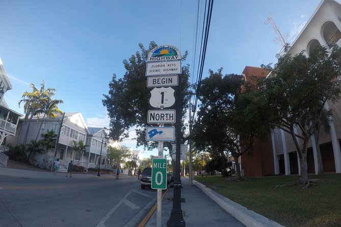 Full-Day Key West Tour and Coral Reef Snorkeling With Open Bar - Exploring Key West