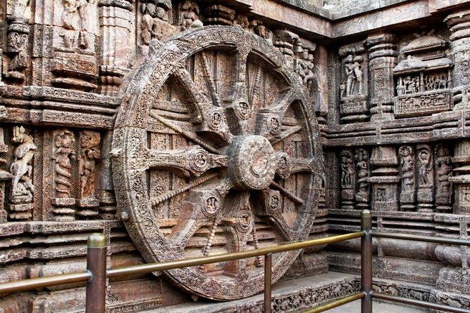 Full Day Tour of Konark Temple and Puri - Chandrabhaga Beach