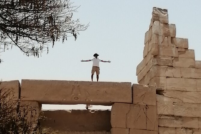 Full Day Tour to the West Bank & East Bank - Accessibility and Fitness
